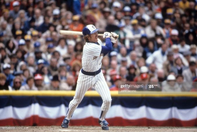 ROBIN YOUNT photo in action Milwaukee Brewers 1974-93 (c) HOF